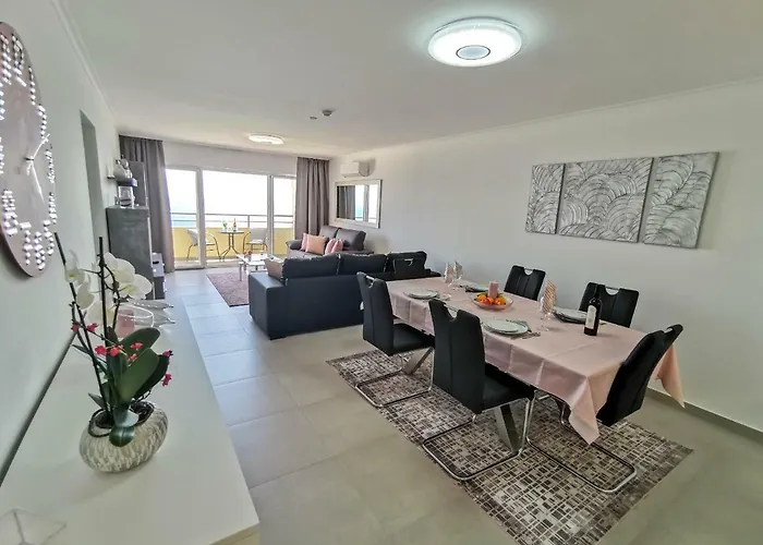 Daire Jardins Rose Vista Mar Portimão